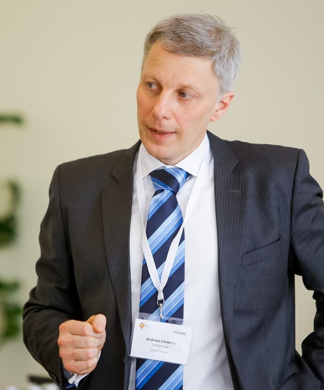 Dr. Andreas Clemens